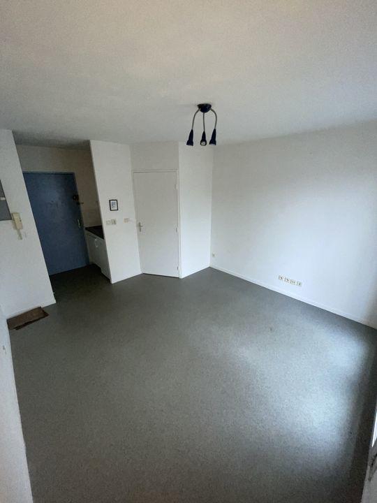 Studio - 18 m² - 1 pièce