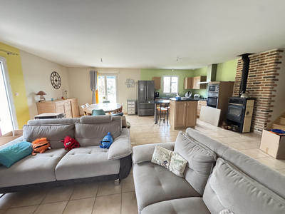 Maison - 143 m² - 6 pièces