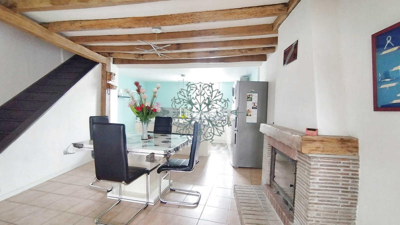 Maison - 93 m² - 5 pièces