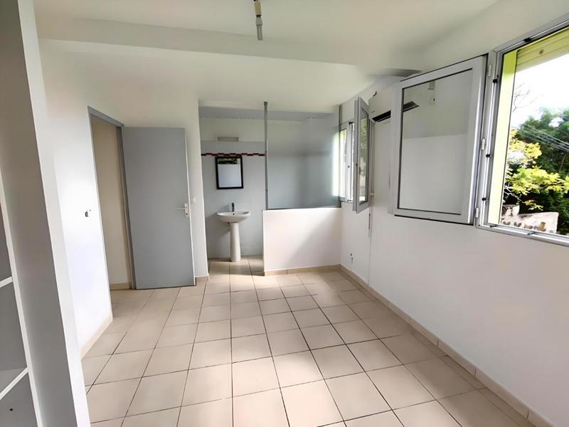 Immeuble - 86 m² - 5 pièces