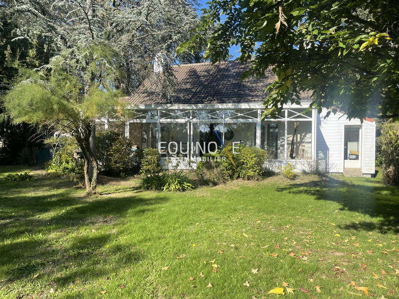 Villa - 171 m² - 9 pièces