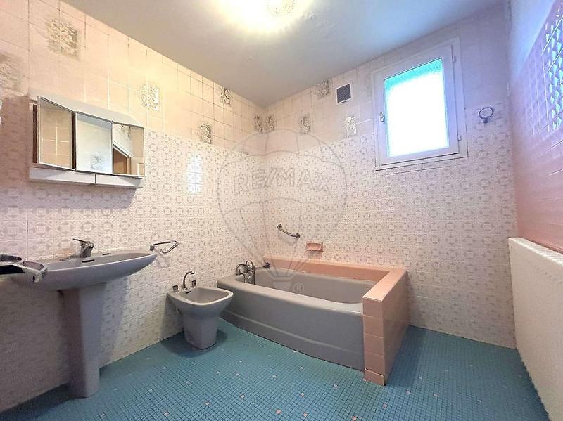 Maison - 93 m² - 4 pièces