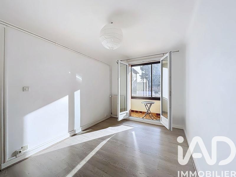 Appartement - 65 m² - 5 pièces