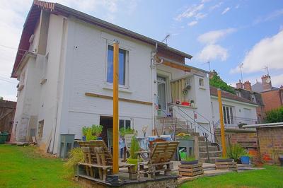 Maison - 91 m² - 5 pièces