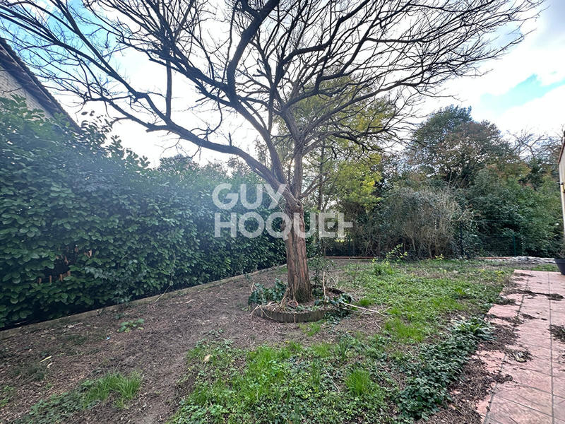 Maison - 340 m² - 8 pièces