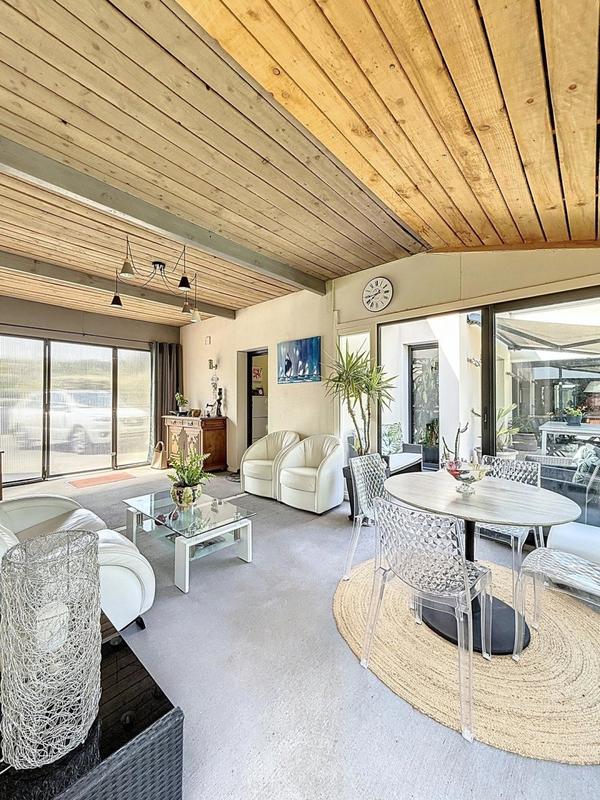 Maison - 144 m² - 8 pièces