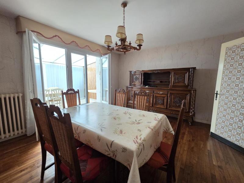 Maison - 97 m² - 5 pièces