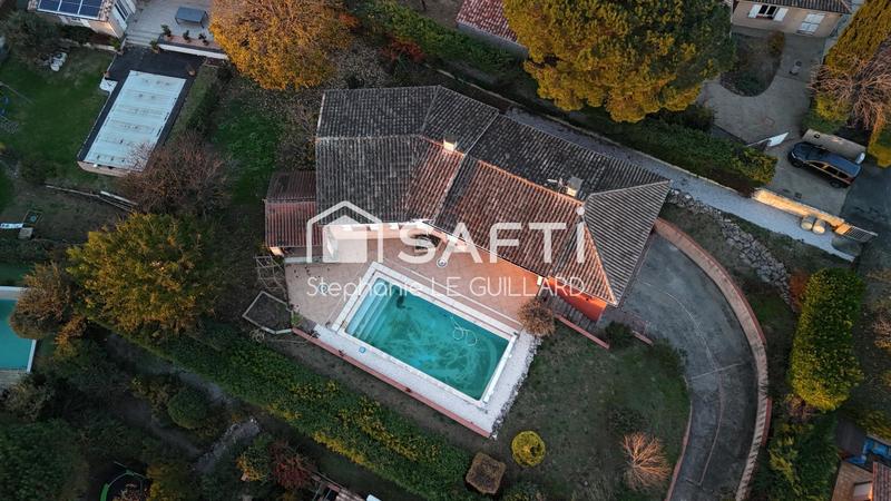 Villa - 159 m² - 6 pièces