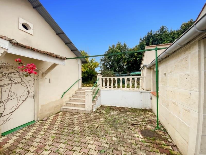 Maison de village - 95 m² - 4 pièces