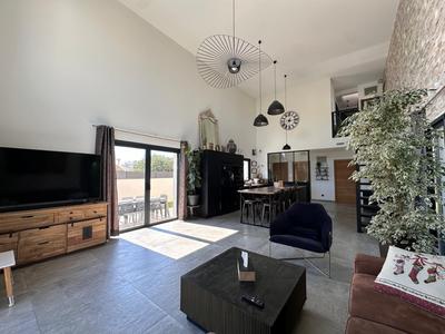 Maison - 121 m² - 4 pièces