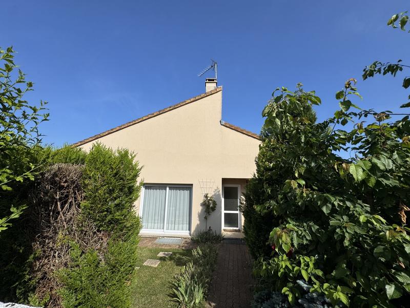 Maison - 195 m² - 8 pièces