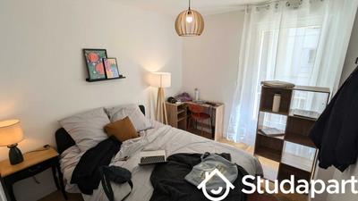 Chambre - 10 m² - 1 pièce