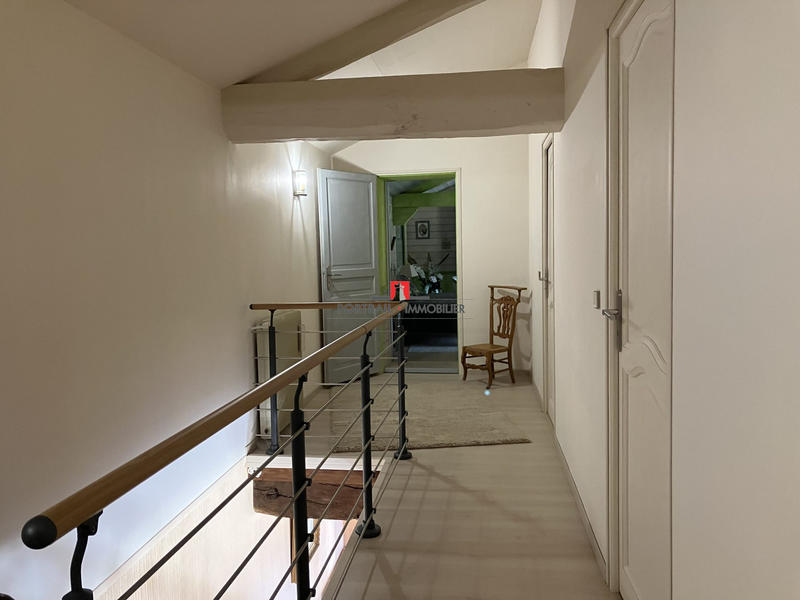 Maison - 228 m² - 6 pièces