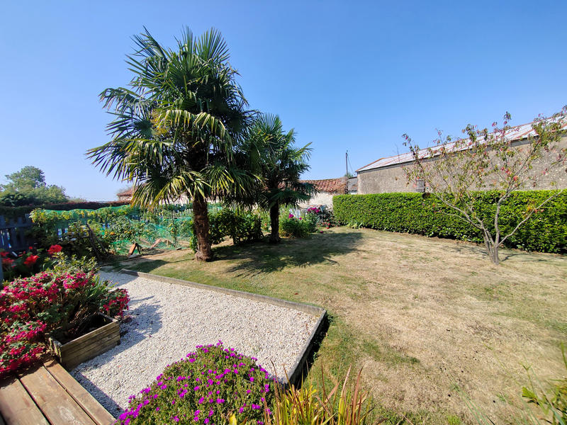 Maison - 220 m² - 9 pièces