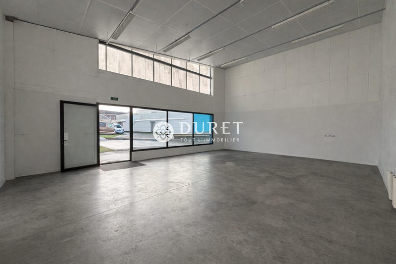 Local d'activités - 150 m²