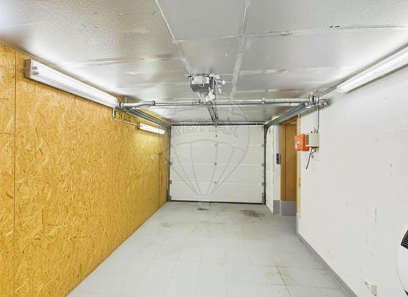 Maison - 180 m² - 8 pièces