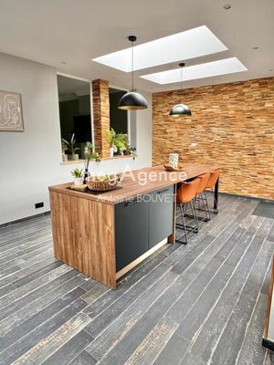 Maison - 177 m² - 6 pièces