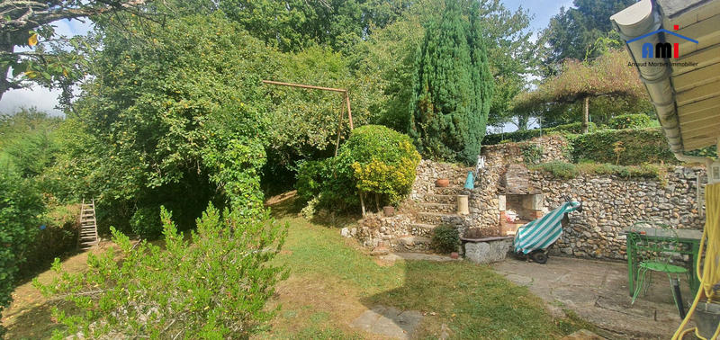 Maison - 102 m² - 4 pièces