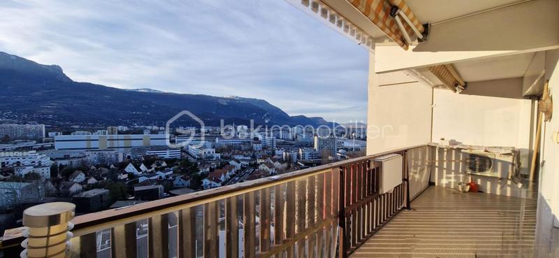 Appartement - 104 m² - 4 pièces