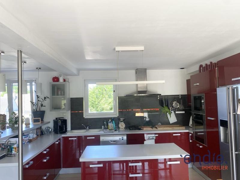 Maison - 172 m² - 7 pièces