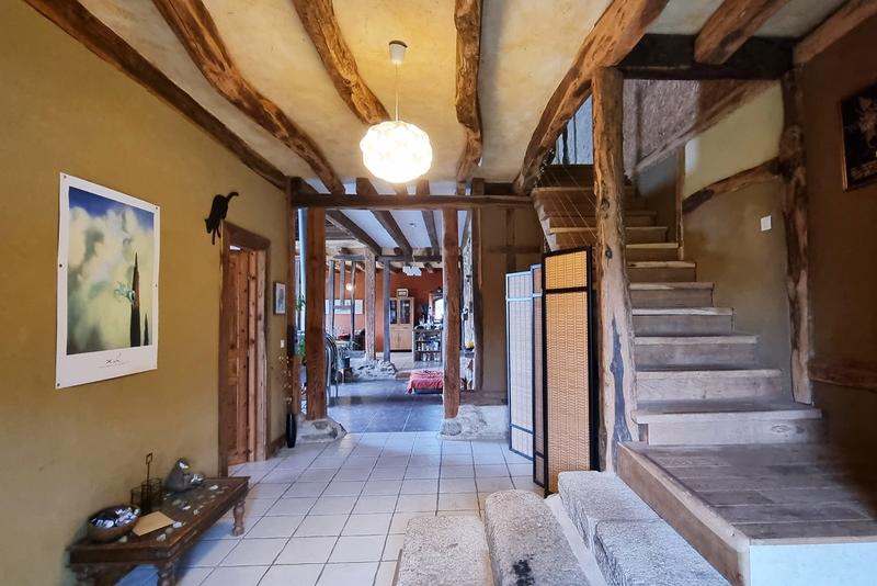 Maison - 371 m² - 20 pièces