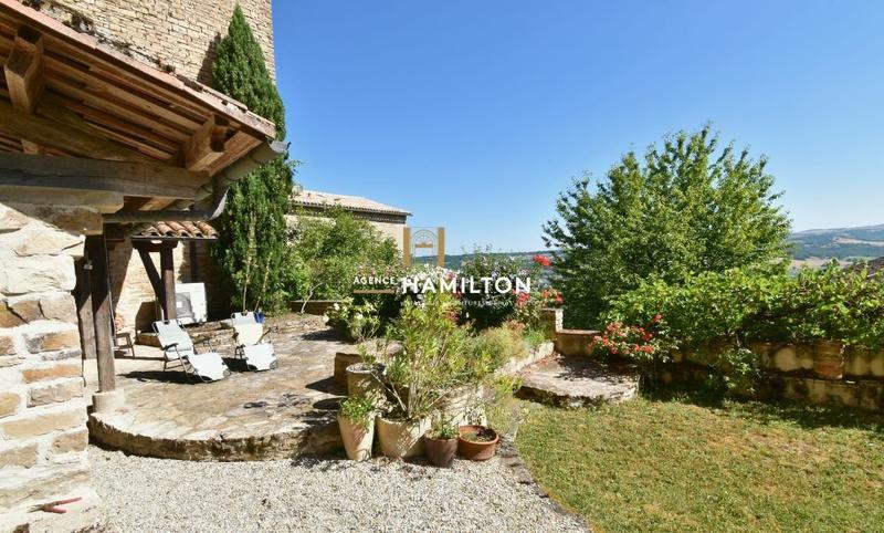 Demeure - 430 m² - 10 pièces