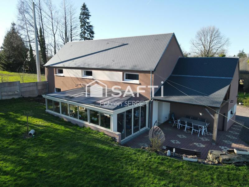 Maison - 203 m² - 8 pièces