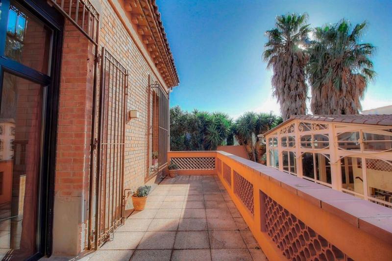 Maison de maîtres - 305 m² - 12 pièces