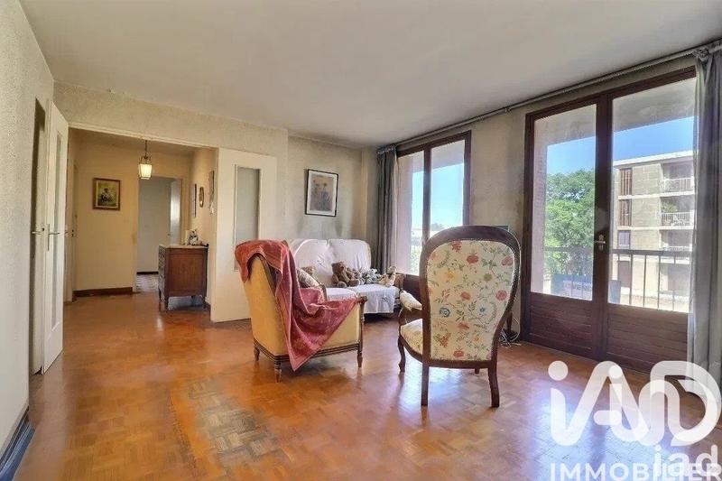 Appartement - 92 m² - 4 pièces