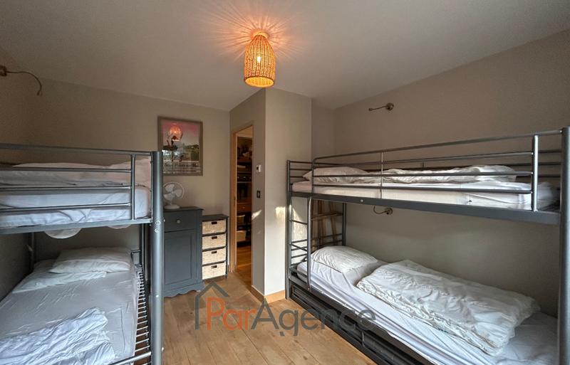 Maison - 177 m² - 7 pièces