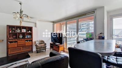 Appartement - 90 m² - 4 pièces