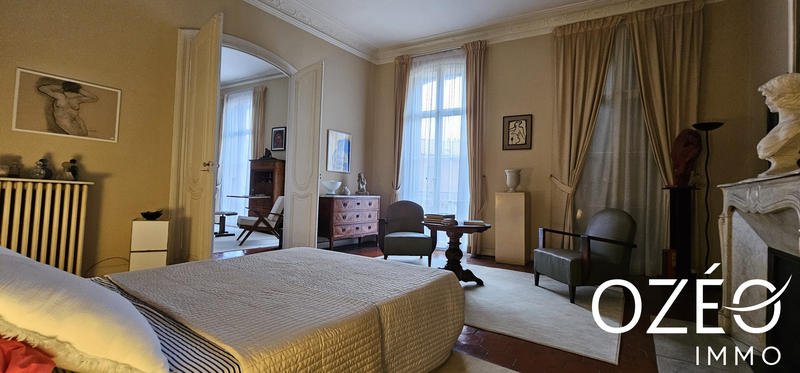 Appartement - 160 m² - 4 pièces