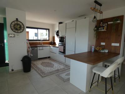 Maison - 105 m² - 4 pièces