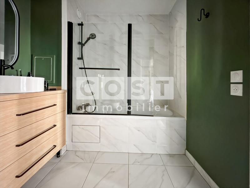 Appartement - 81 m² - 4 pièces