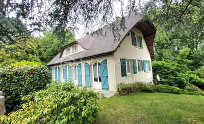 Propriété - 153 m² - 7 pièces