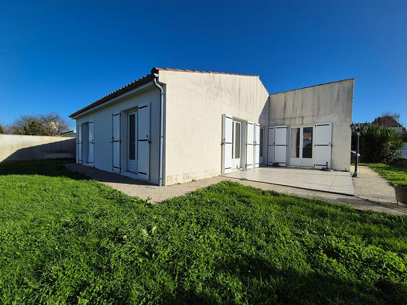 Maison - 93 m² - 4 pièces