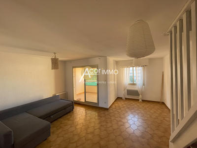 Appartement - 70 m² - 3 pièces