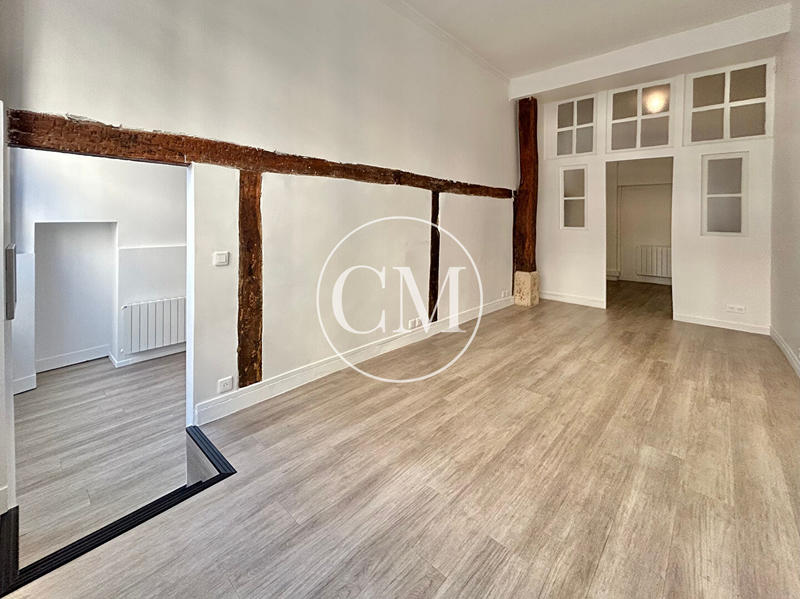 Local commercial - 136 m² - 7 pièces