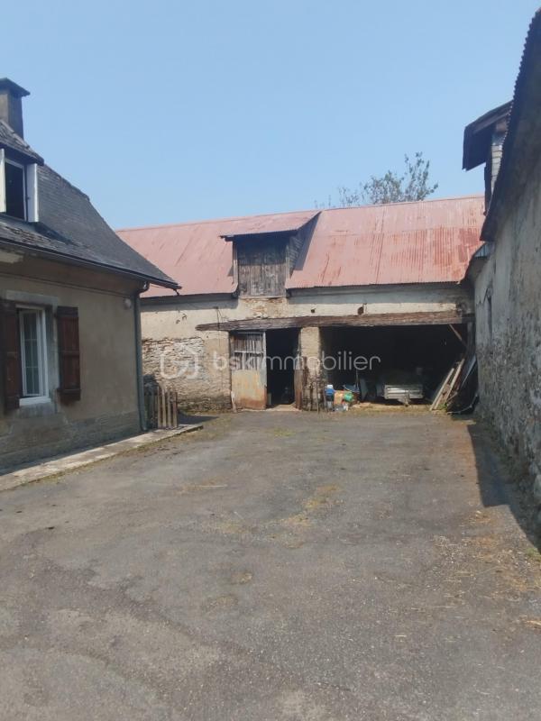 Corps de ferme - 145 m² - 7 pièces