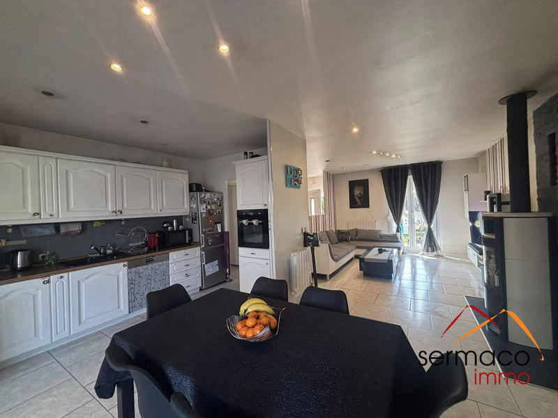 Maison - 88 m² - 5 pièces