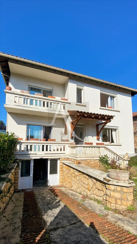 Maison - 139 m² - 7 pièces