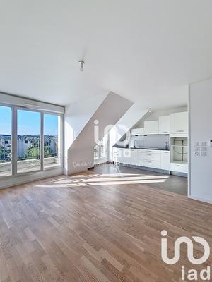 Appartement - 80 m² - 4 pièces