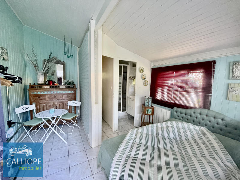 Propriété - 385 m² - 14 pièces