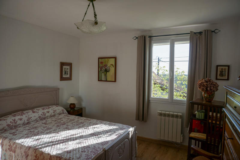 Maison - 298 m² - 9 pièces