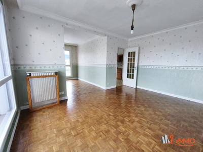 Appartement - 80 m² - 4 pièces