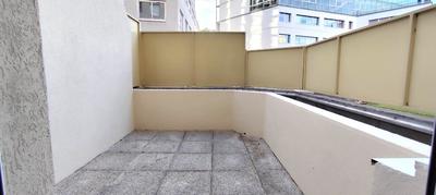 Studio - 30 m² - 1 pièce