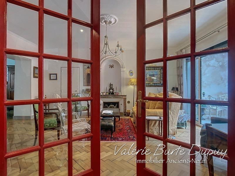 Maison - 214 m² - 7 pièces