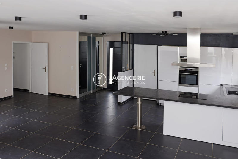 Villa - 120 m² - 5 pièces