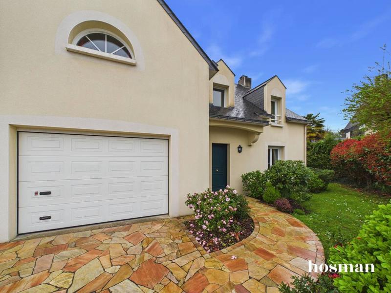 Maison - 174 m² - 7 pièces