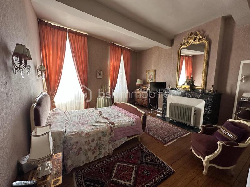 Maison de ville - 200 m² - 7 pièces